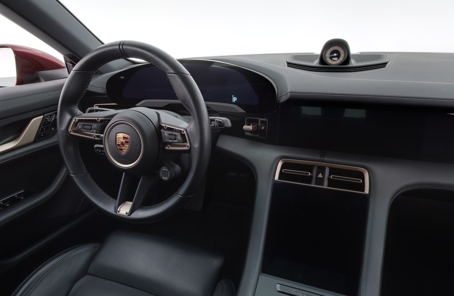 Porsche Taycan vaihtoauto