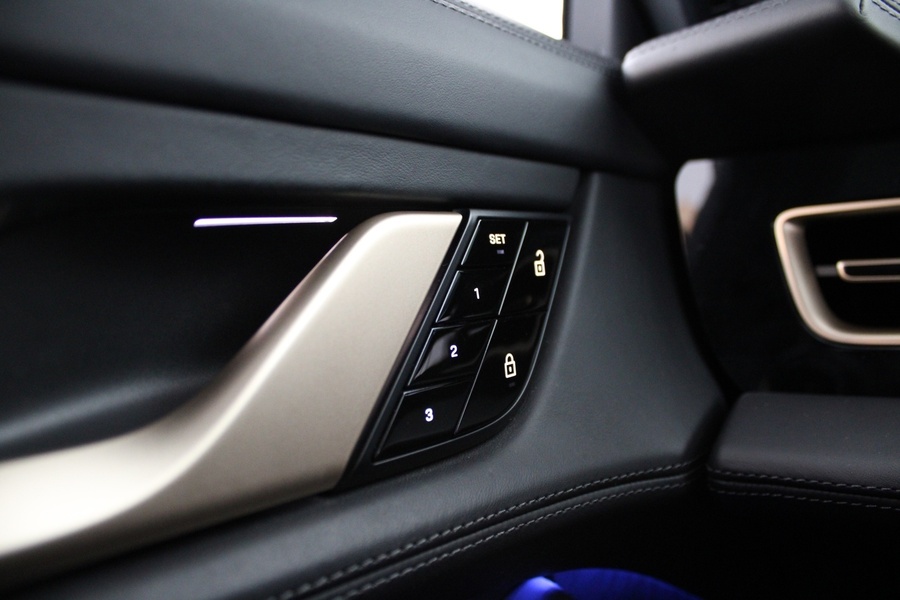 Porsche Taycan vaihtoauto