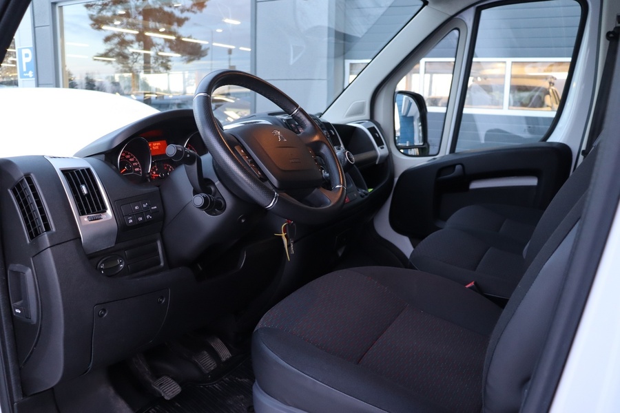 Peugeot Boxer vaihtoauto