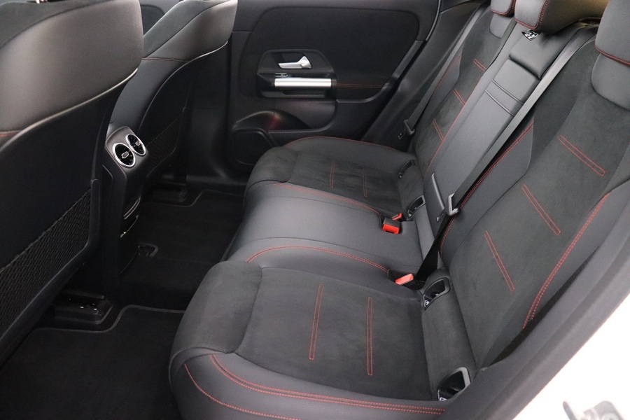 Mercedes-Benz EQA vaihtoauto