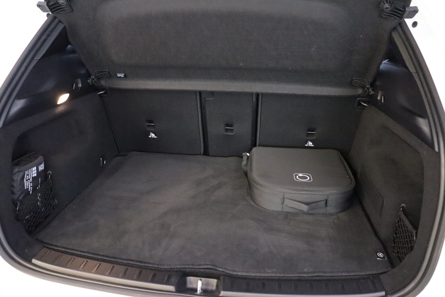 Mercedes-Benz EQA vaihtoauto