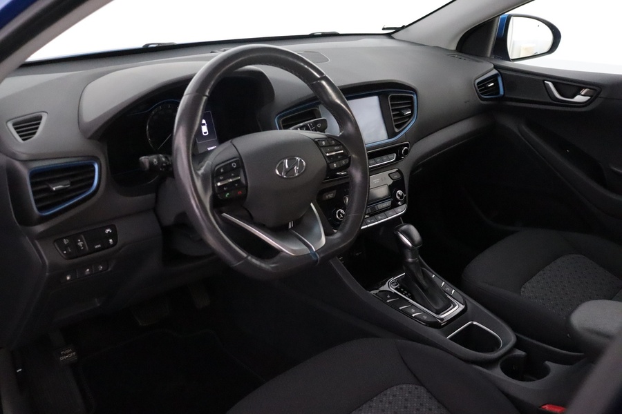 Hyundai IONIQ plug-in vaihtoauto