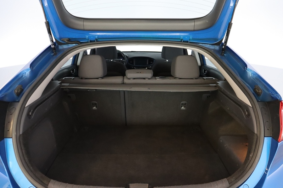 Hyundai IONIQ plug-in vaihtoauto