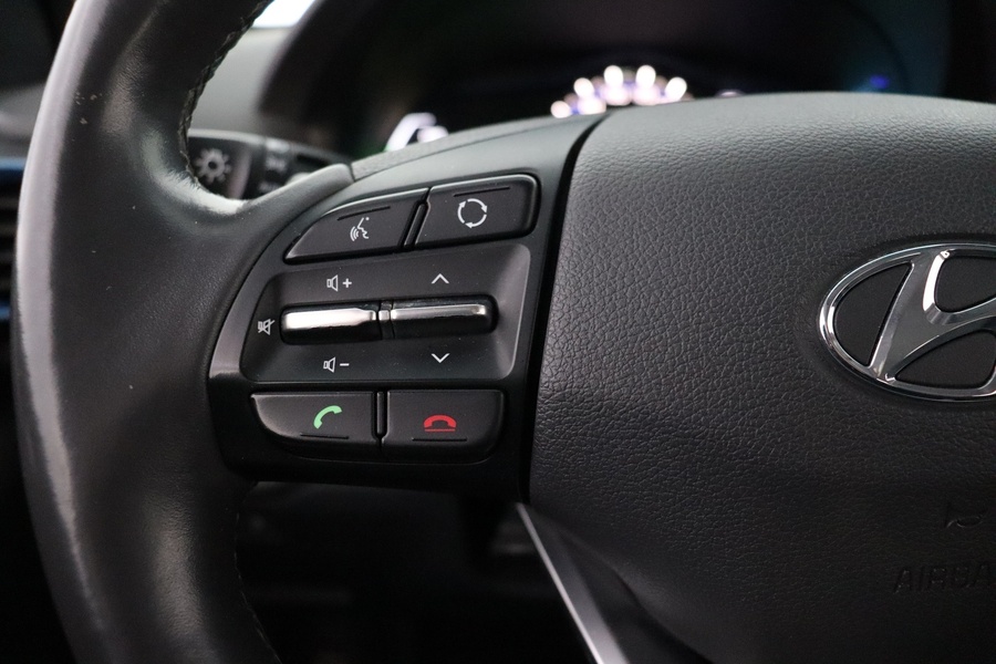 Hyundai IONIQ plug-in vaihtoauto