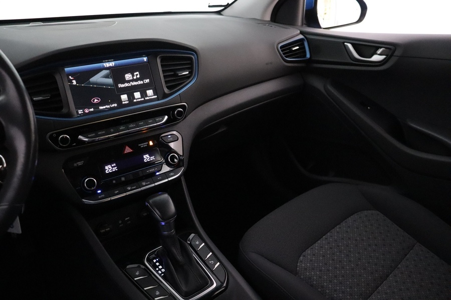 Hyundai IONIQ plug-in vaihtoauto