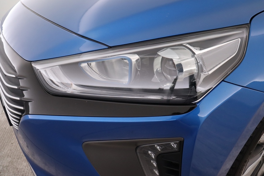 Hyundai IONIQ plug-in vaihtoauto