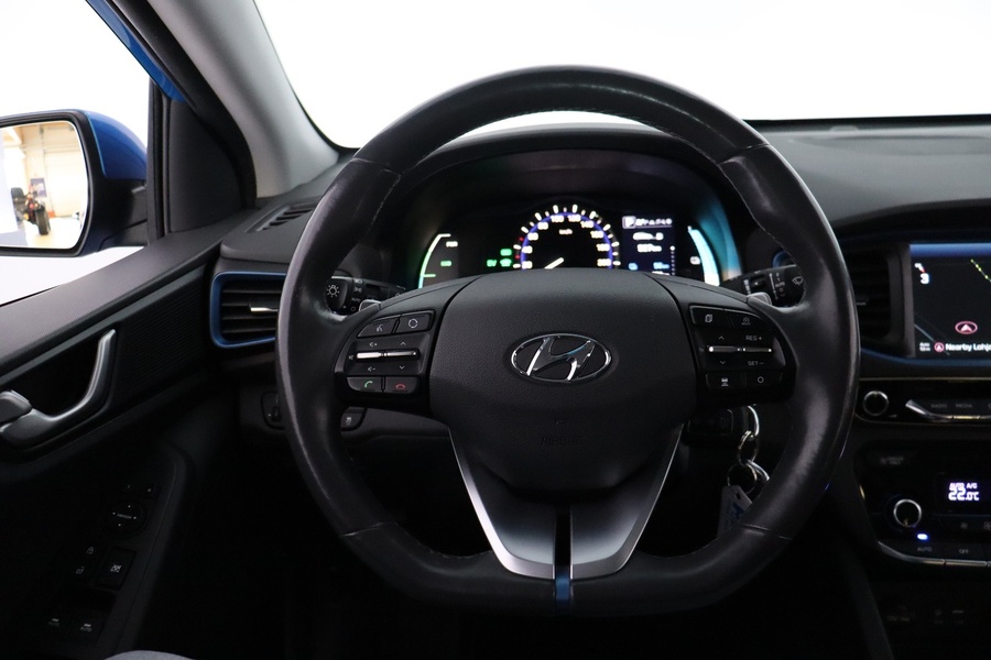 Hyundai IONIQ plug-in vaihtoauto