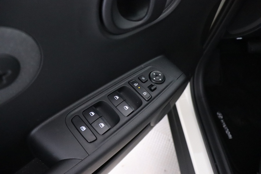 Hyundai INSTER vaihtoauto