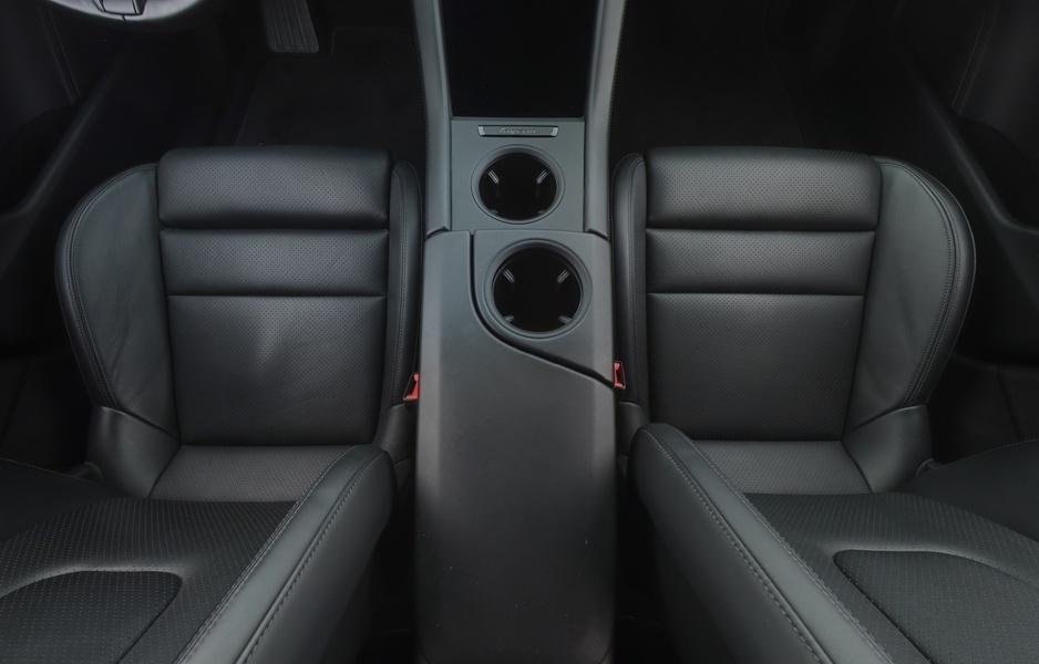 Porsche Taycan vaihtoauto