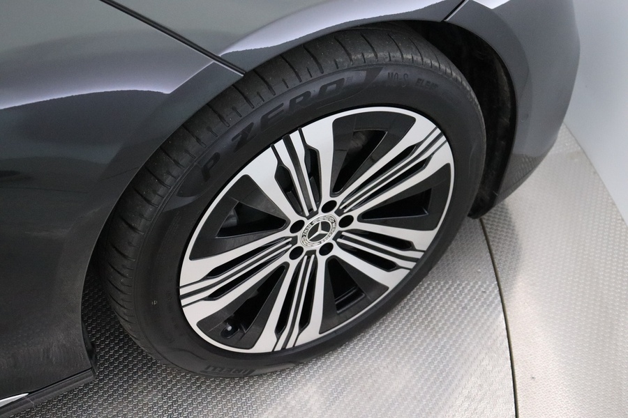 Mercedes-Benz EQS vaihtoauto