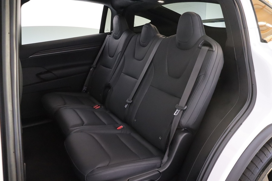 Tesla Model X vaihtoauto