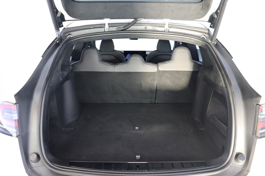 Tesla Model X vaihtoauto