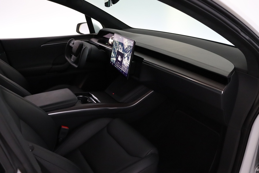 Tesla Model X vaihtoauto