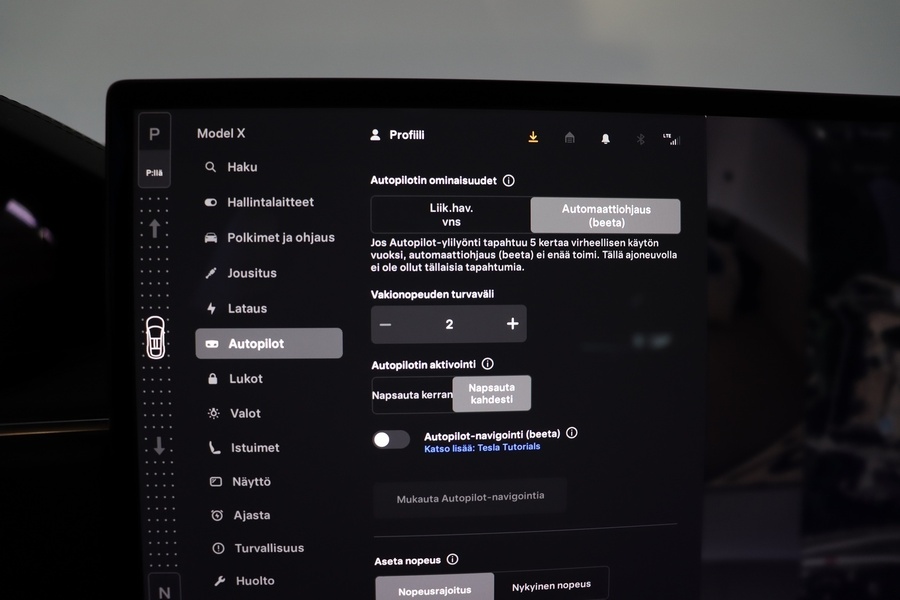 Tesla Model X vaihtoauto