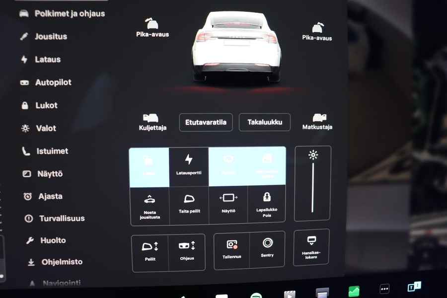 Tesla Model X vaihtoauto