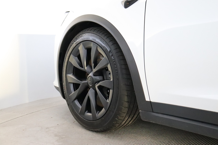 Tesla Model X vaihtoauto