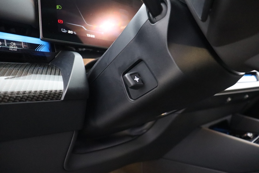 BMW i5 M60 vaihtoauto