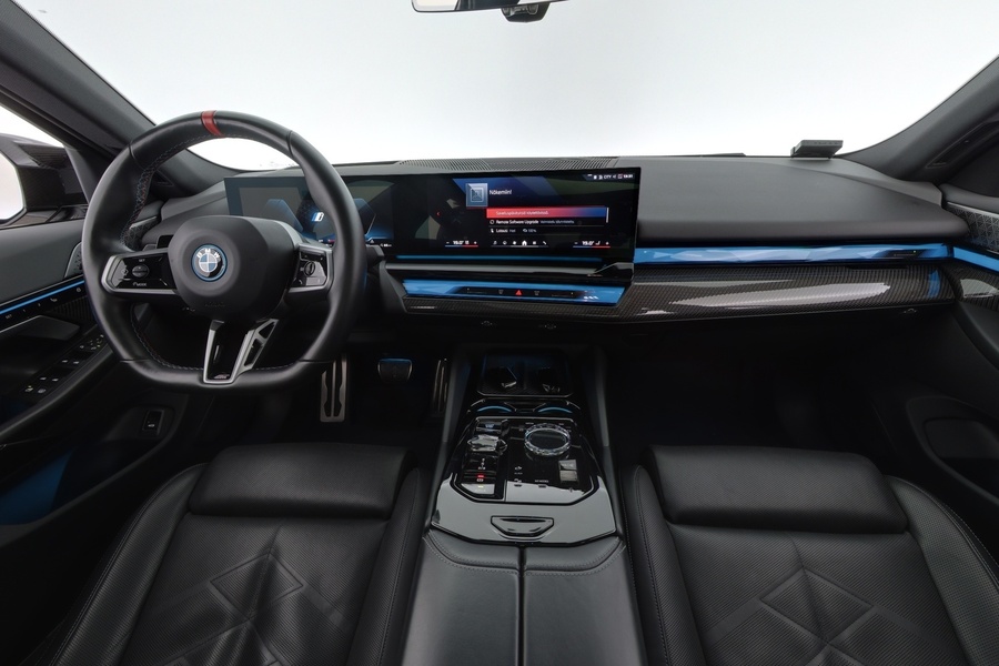 BMW i5 M60 vaihtoauto