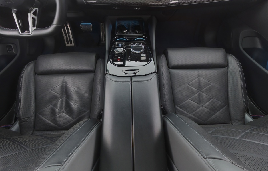 BMW i5 M60 vaihtoauto