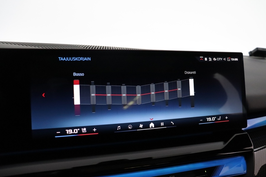 BMW i5 M60 vaihtoauto