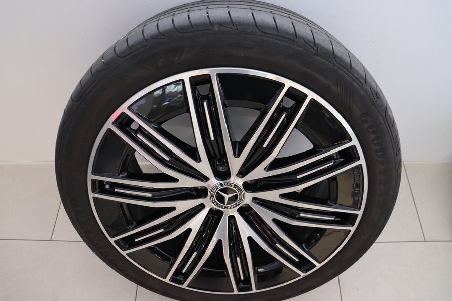 Mercedes-Benz EQE vaihtoauto