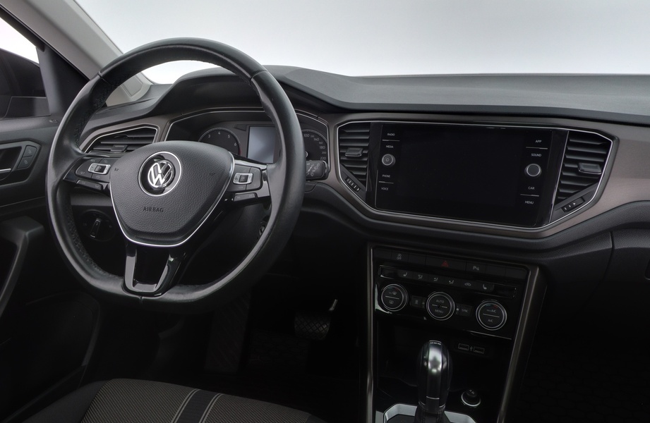 Volkswagen T-Roc vaihtoauto