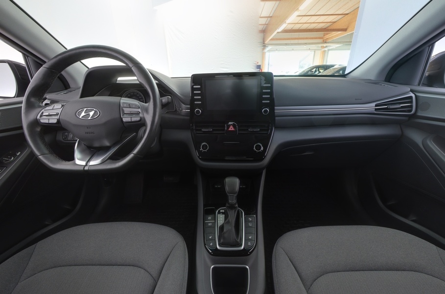 Hyundai IONIQ plug-in vaihtoauto
