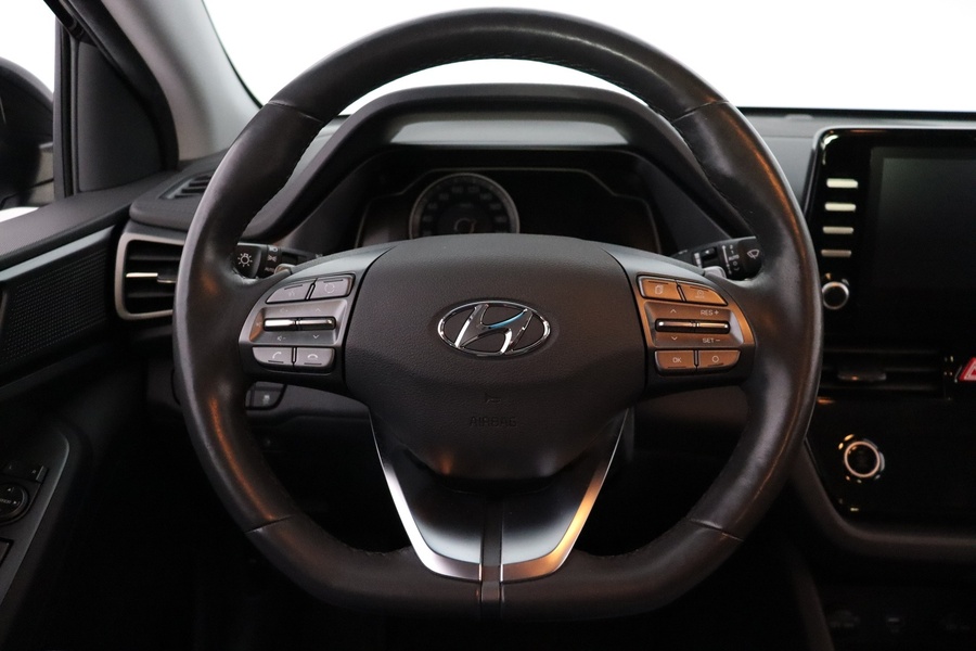 Hyundai IONIQ plug-in vaihtoauto