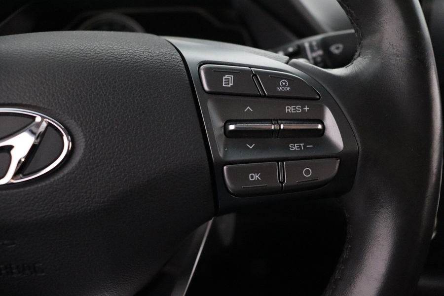 Hyundai IONIQ plug-in vaihtoauto