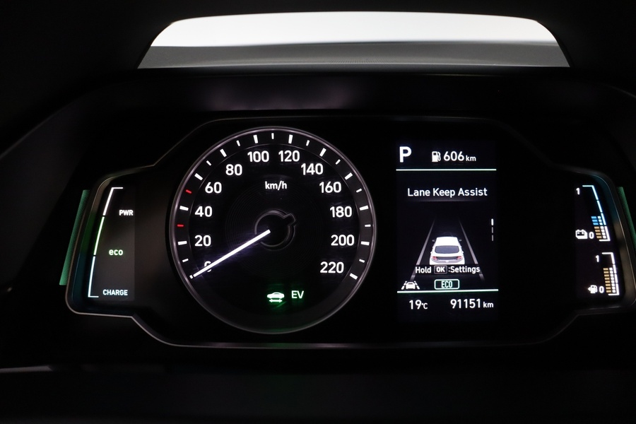 Hyundai IONIQ plug-in vaihtoauto