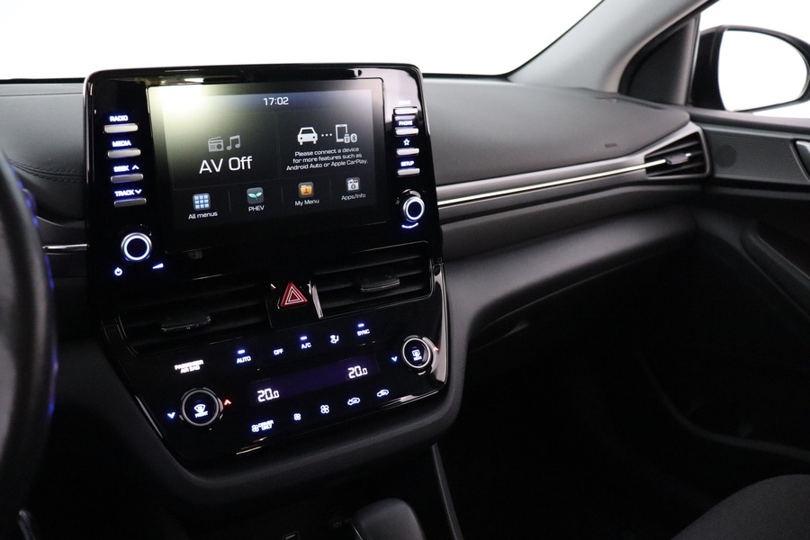 Hyundai IONIQ plug-in vaihtoauto