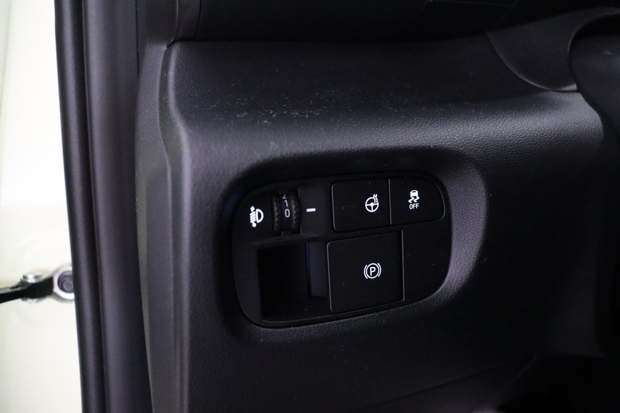 Hyundai INSTER vaihtoauto