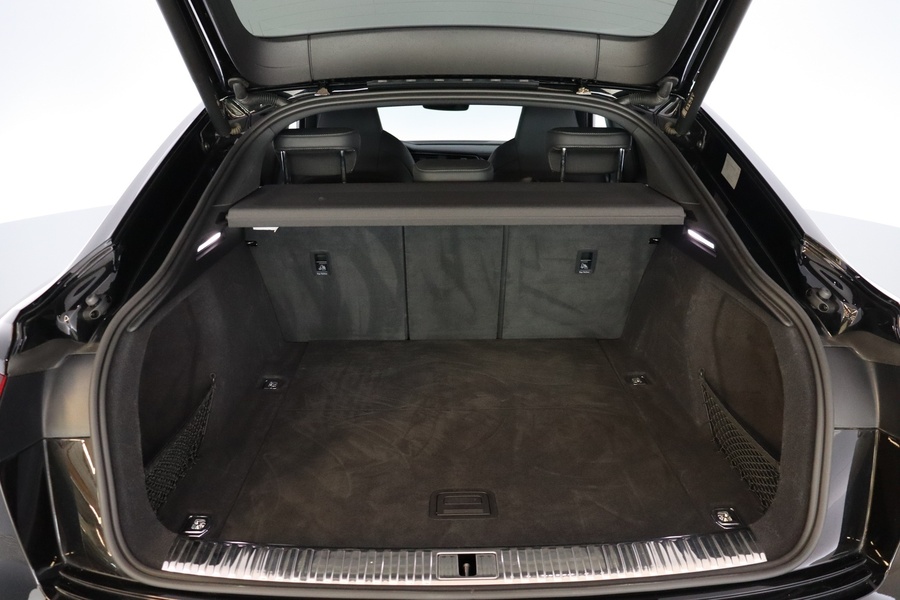 Audi Q8 e-tron vaihtoauto