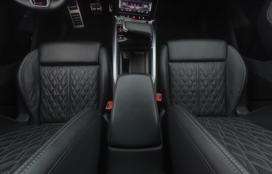 Audi Q8 e-tron vaihtoauto