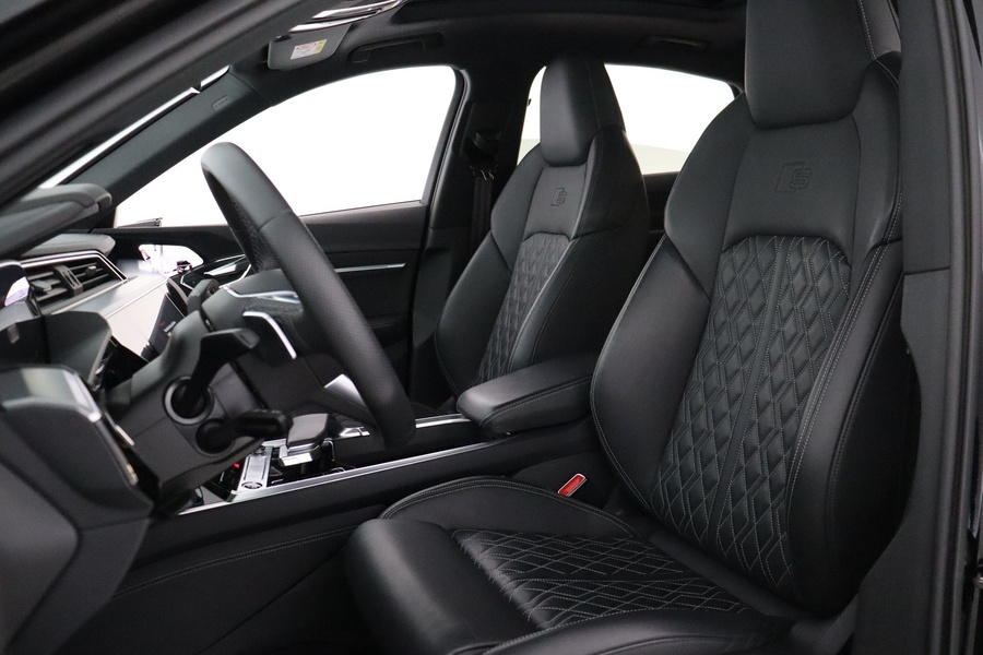 Audi Q8 e-tron vaihtoauto