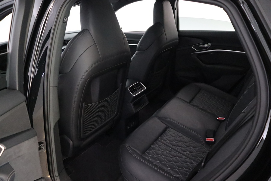 Audi Q8 e-tron vaihtoauto