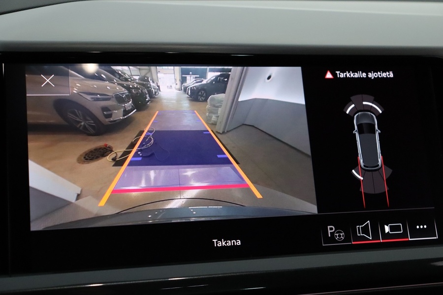 Audi Q4 e-tron vaihtoauto