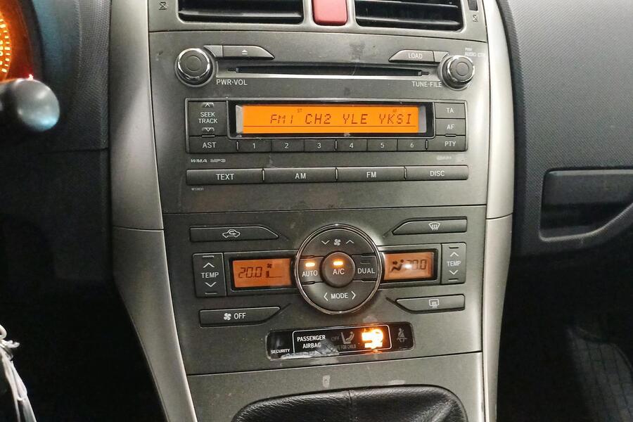 Toyota Auris vaihtoauto