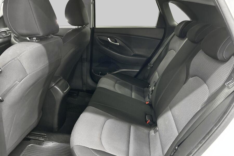 Hyundai i30 5d vaihtoauto