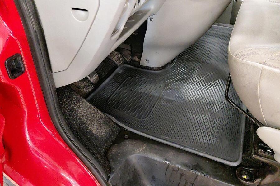 Nissan Primastar vaihtoauto