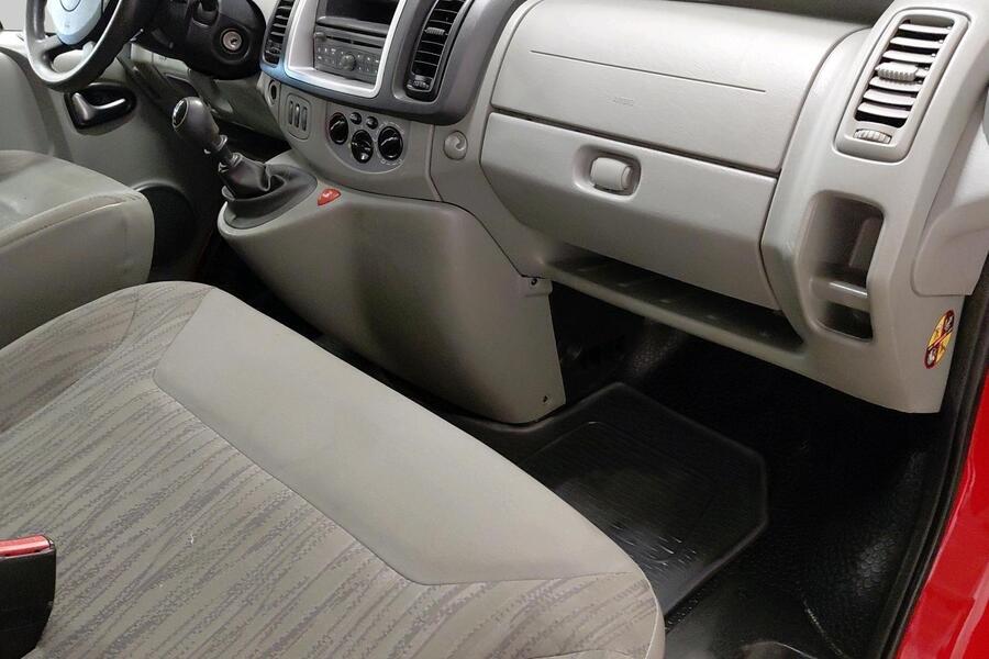 Nissan Primastar vaihtoauto