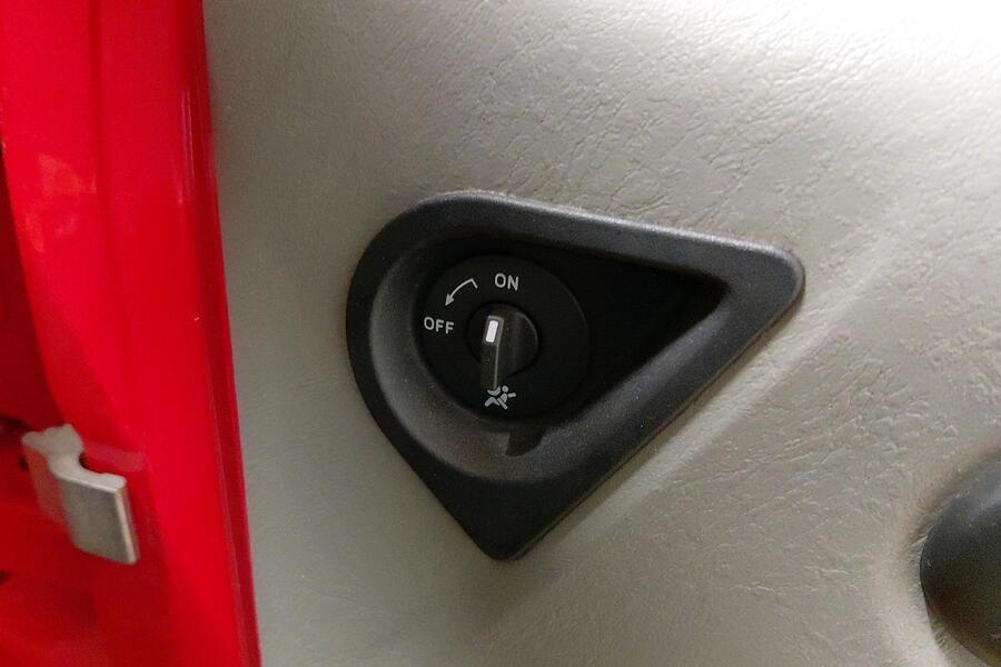 Nissan Primastar vaihtoauto