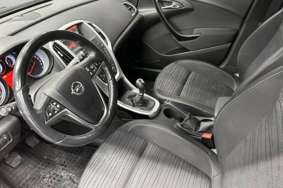 Opel Astra vaihtoauto