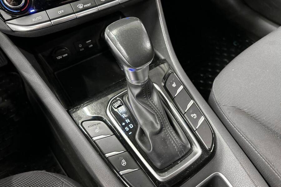 Hyundai IONIQ hybrid vaihtoauto