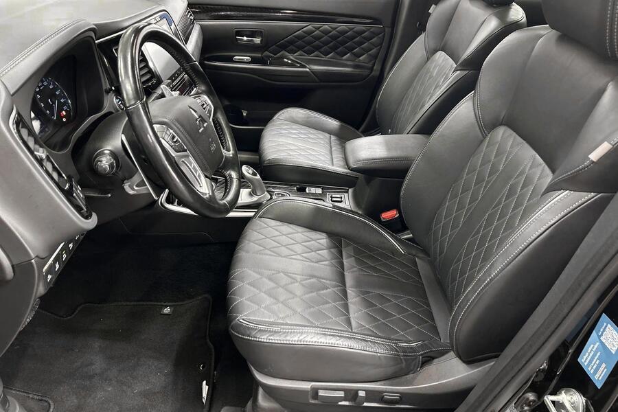 Mitsubishi Outlander PHEV vaihtoauto