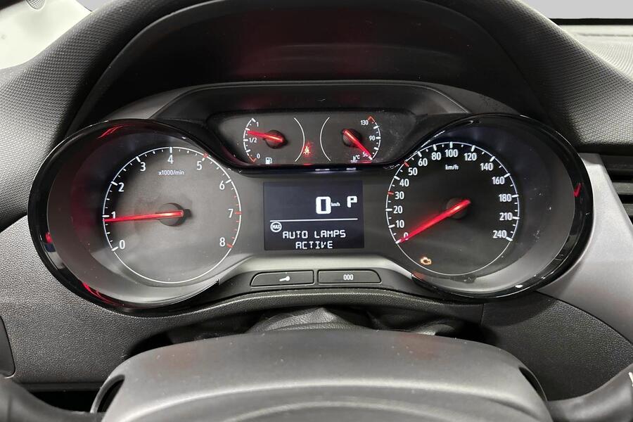 Opel Crossland X vaihtoauto