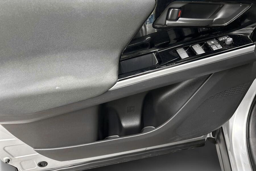 Toyota bZ4X vaihtoauto