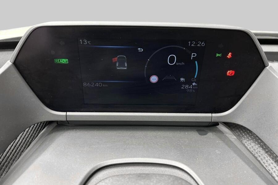 Toyota bZ4X vaihtoauto