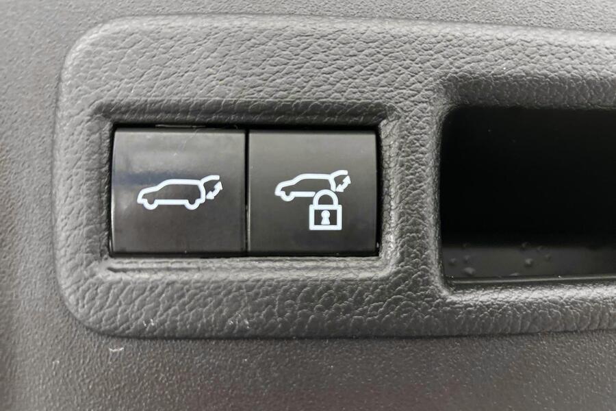 Toyota bZ4X vaihtoauto