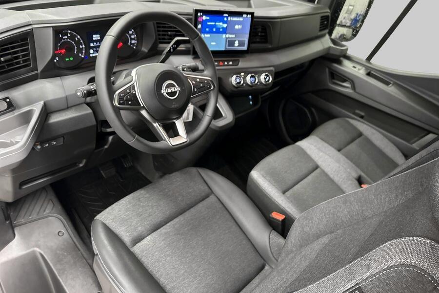 Nissan Interstar vaihtoauto